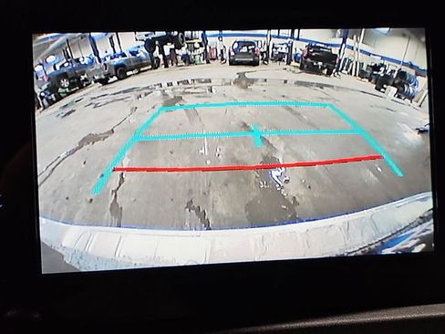 Used 2020 Toyota Sienna L image 15