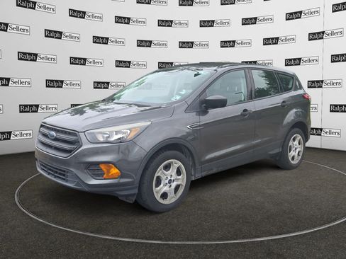 Used 2018 Ford Escape S FWD image 2