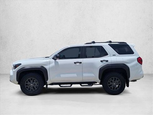 Used 2025 Toyota 4Runner SR5 AWD/4WD image 9