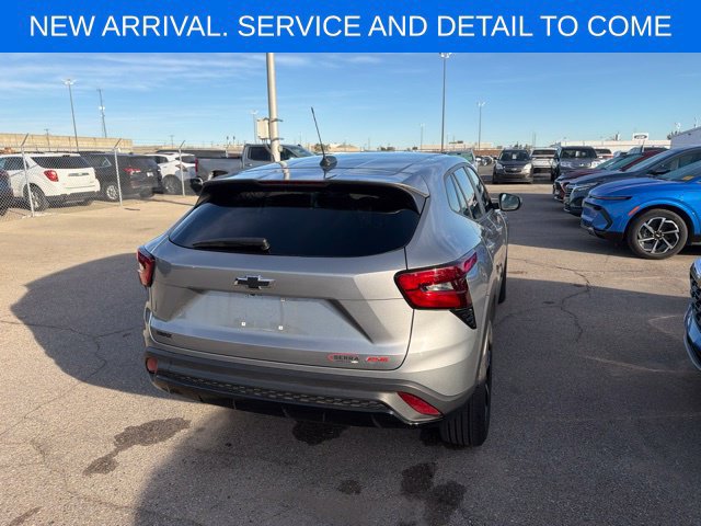 Certified 2024 Chevrolet Trax RS FWD image 12