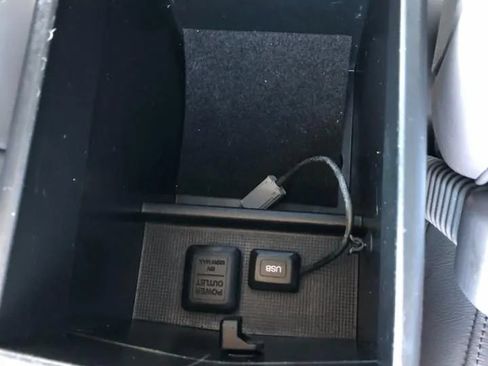 Used 2011 Honda Civic EX-L image 29