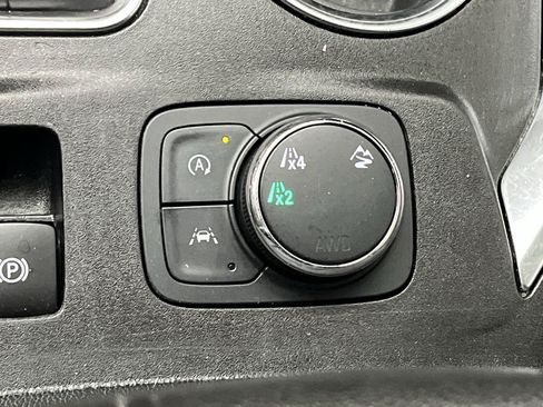 Certified 2023 Chevrolet Traverse LT w/ Midnight/Sport Edition AWD/4WD image 16