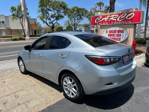Used 2018 Toyota Yaris iA FWD image 6