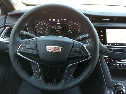 New 2026 Cadillac XT5 Premium Luxury w/ LPO, ONYX Package image 12