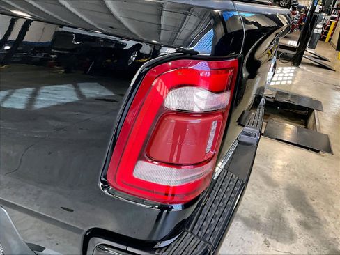 Used 2019 RAM 1500 Big Horn image 35