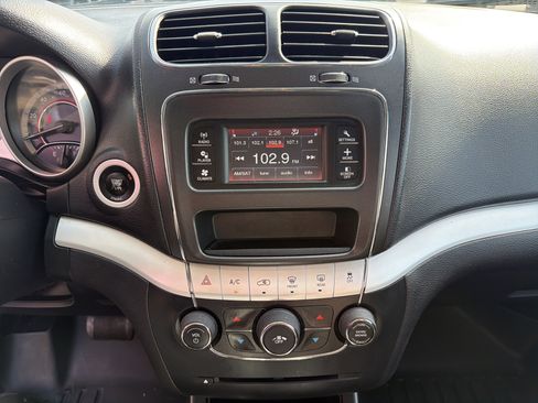 Used 2015 Dodge Journey SXT w/ Flexible Seating Group image 20