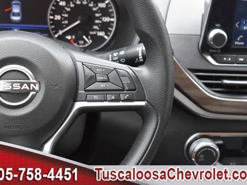 Used 2024 Nissan Altima 2.5 SV image 27