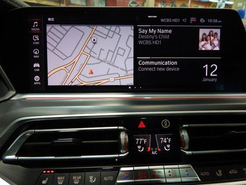 Used 2021 BMW X6 xDrive40i w/ Premium Package image 24