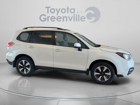 Used 2017 Subaru Forester 2.5i Premium AWD/4WD image 7