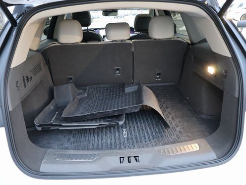 Used 2024 Lincoln Nautilus Reserve w/ Equipment Group 203A image 10