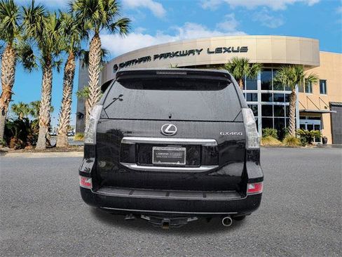 Certified 2023 Lexus GX 460 Premium w/ Premium Plus Package image 5