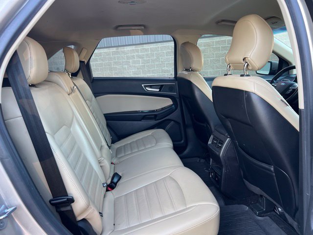 Used 2018 Ford Edge SEL w/ Equipment Group 201A AWD/4WD image 13