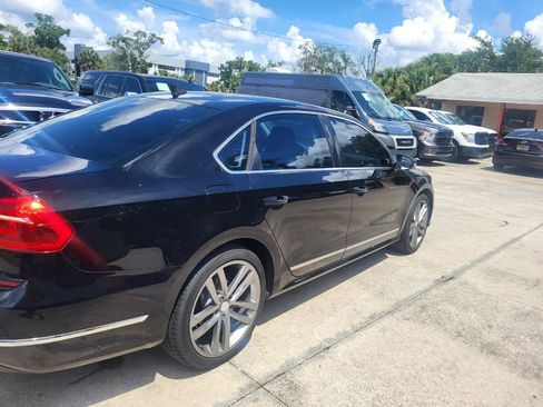 Used 2016 Volkswagen Passat 1.8T SE FWD image 23