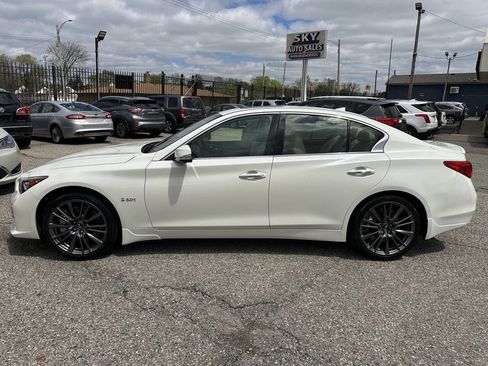Used 2016 INFINITI Q50 Red Sport 400 AWD/4WD image 4