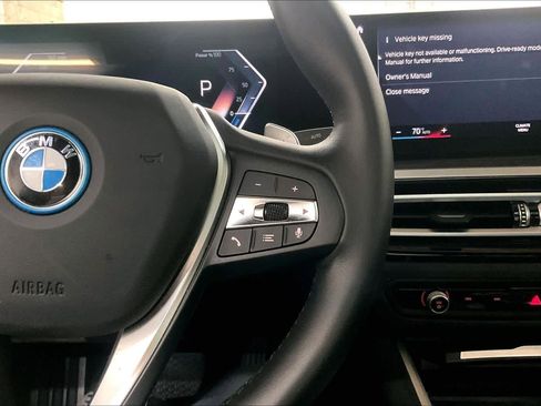 Used 2023 BMW 330e image 21