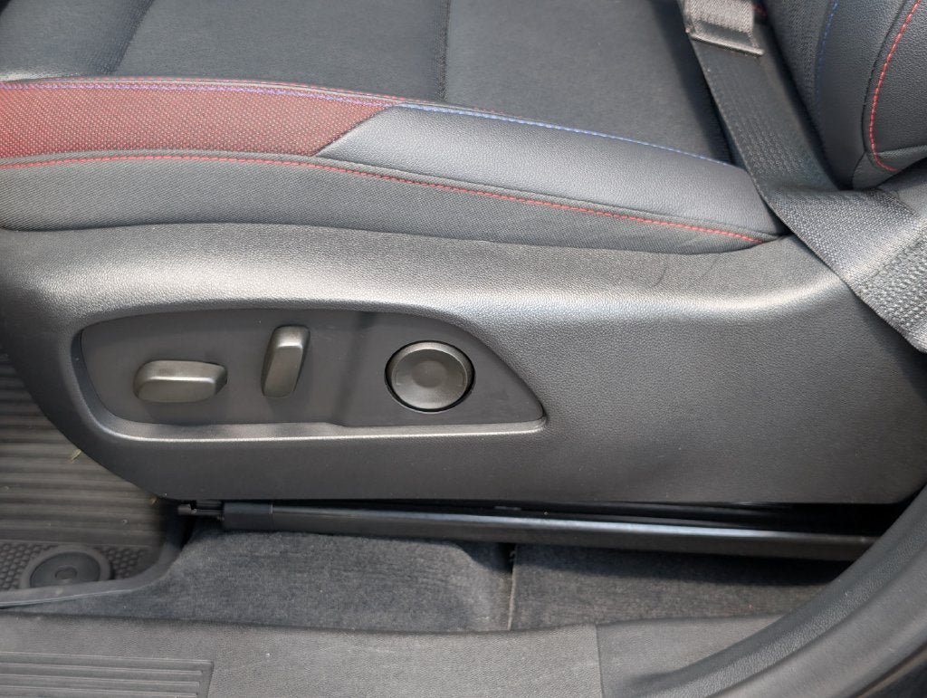 Used 2026 Chevrolet Equinox RS w/ Convenience Package III FWD image 15