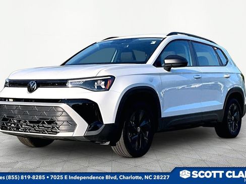 Used 2025 Volkswagen Taos S FWD image 3