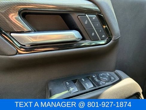 Used 2025 GMC Sierra 3500 AT4 w/ AT4 Premium Plus Package AWD/4WD image 21