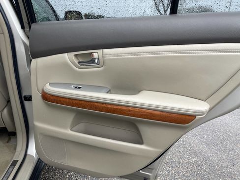 Used 2004 Lexus RX 330 AWD image 17