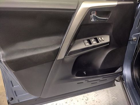 Used 2014 Toyota RAV4 XLE AWD/4WD image 19
