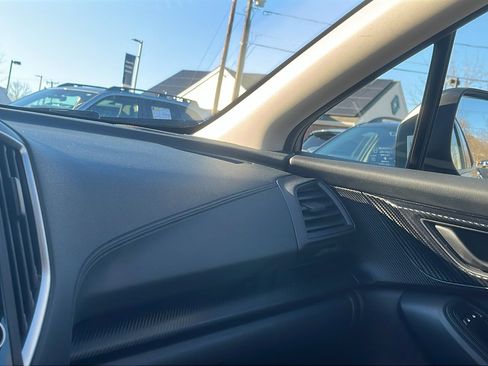 Certified 2022 Subaru Crosstrek 2.0i image 18