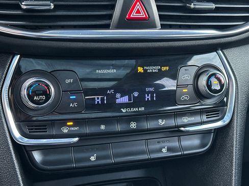 Used 2020 Hyundai Santa Fe SEL w/ Convenience + Premium Package image 28