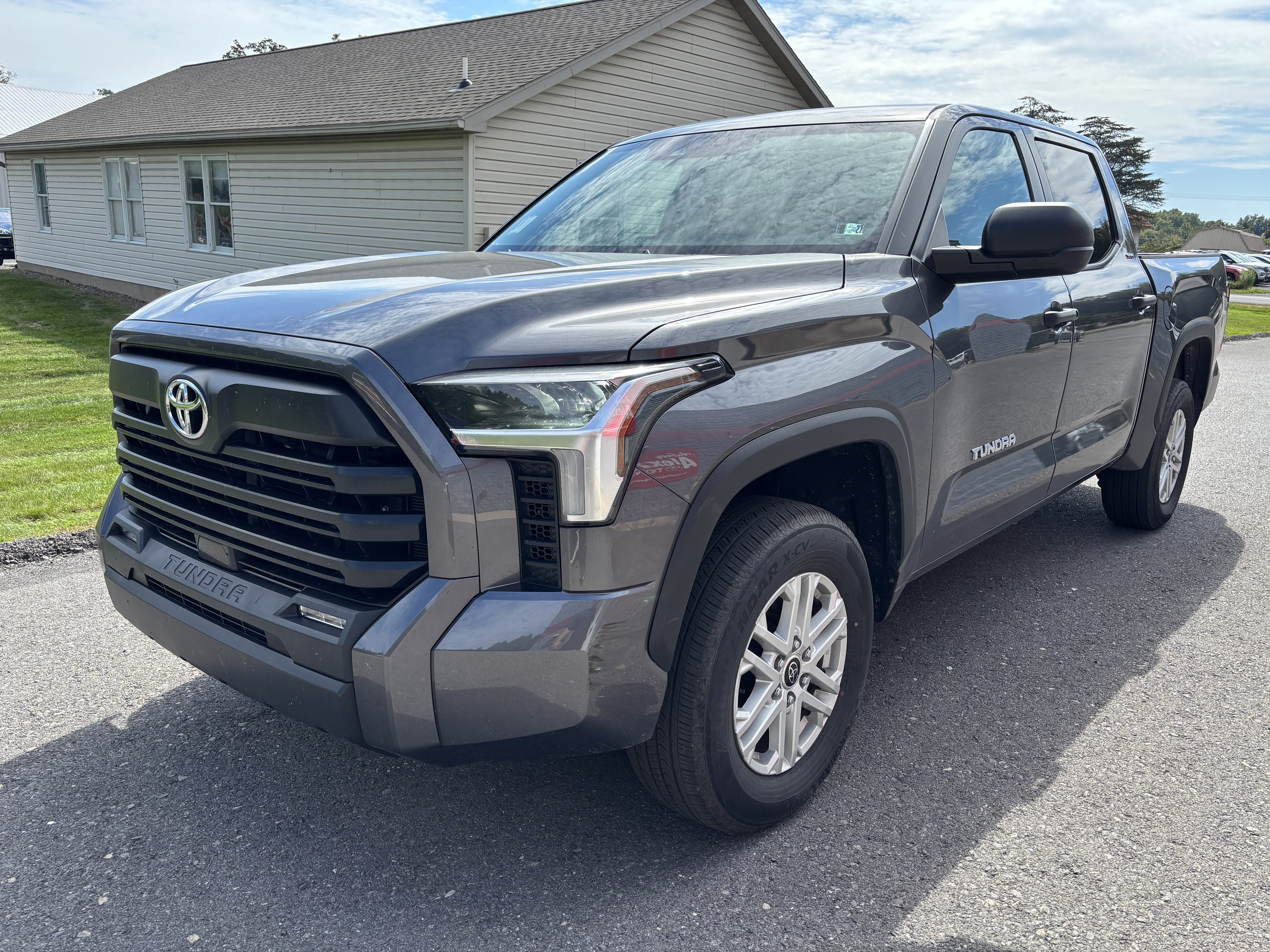 Used 2024 Toyota Tundra SR5 AWD/4WD image 7