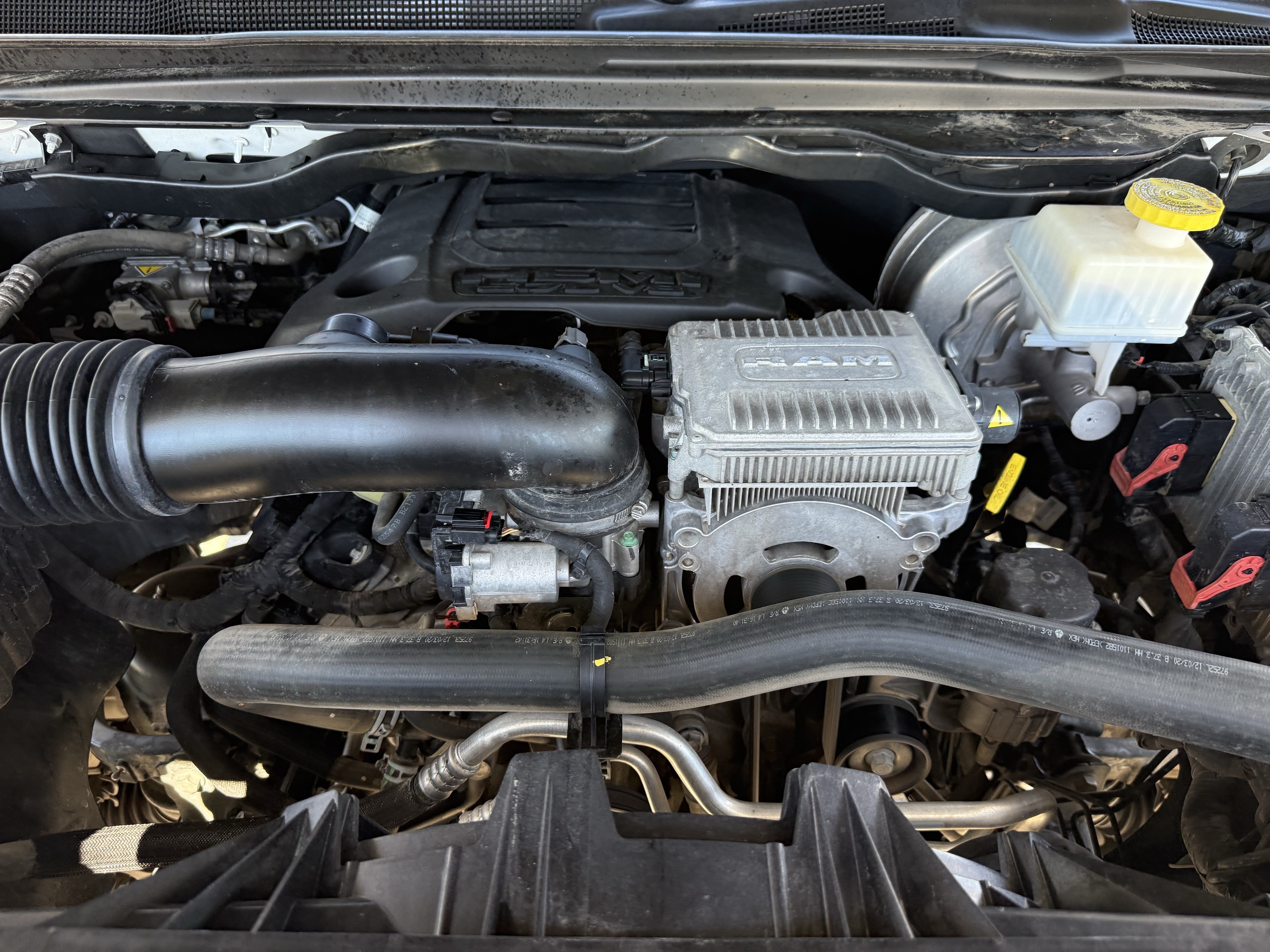 Used 2020 RAM 1500 Laramie w/ Off Road Group AWD/4WD image 32