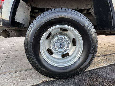 Used 2019 Ford F350 Lariat w/ Lariat Ultimate Package image 34