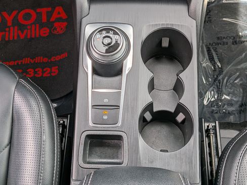 Used 2025 Ford Escape SE w/ PHEV Premium Package FWD image 33