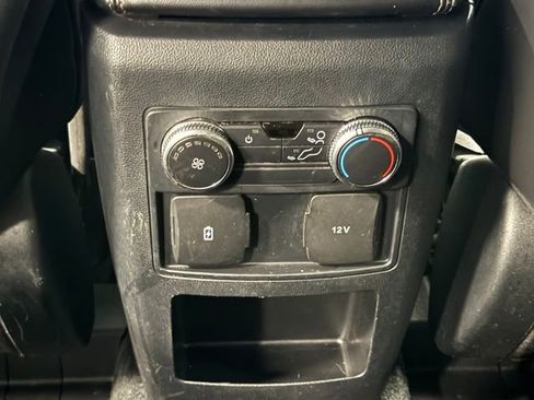 Certified 2021 Ford Explorer XLT w/ Equipment Group 202A AWD/4WD image 35