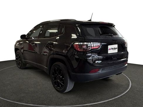 Used 2022 Jeep Compass Altitude image 3