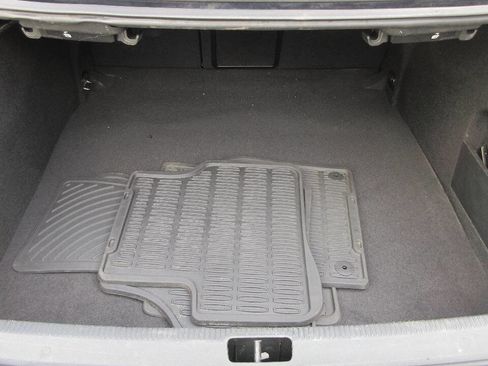 Used 2013 Volkswagen CC Lux image 18