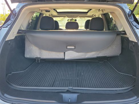 Used 2019 Nissan Murano SV w/ Premium Package image 10