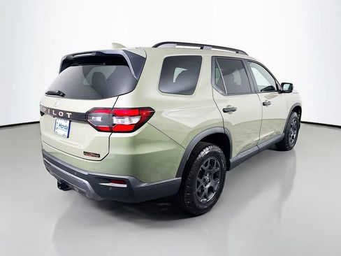 Certified 2026 Honda Pilot TrailSport image 7
