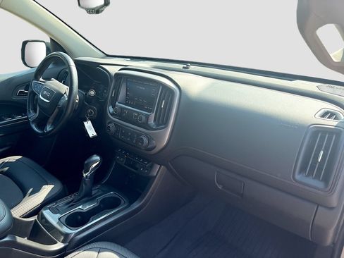 Used 2022 GMC Canyon AT4 w/ Driver Alert Package AWD/4WD image 26