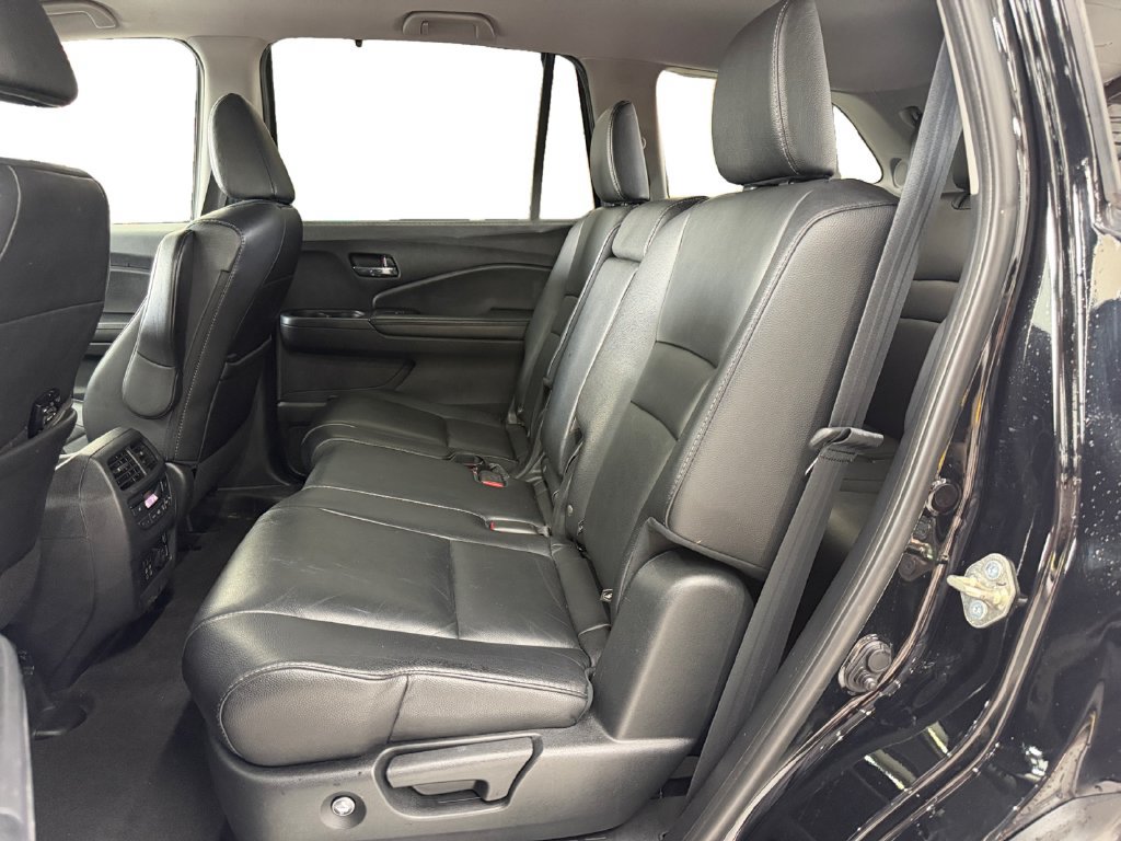 Used 2020 Honda Pilot Touring image 14