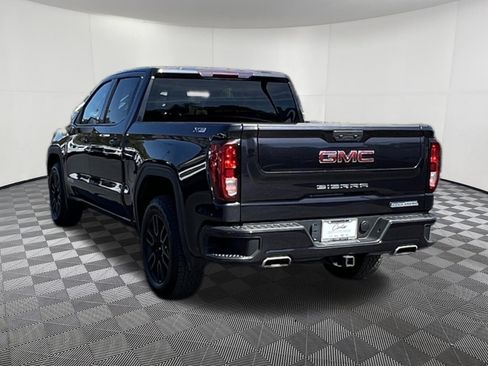 Used 2022 GMC Sierra 1500 Elevation w/ X31 Off-Road Package AWD/4WD image 4