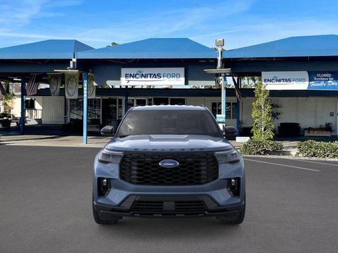 New 2026 Ford Explorer ST-Line w/ ST-Line Street Pack image 6