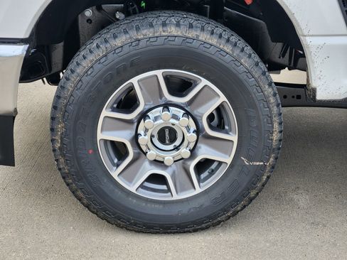 New 2026 Ford F250 Lariat image 12