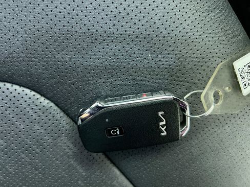 New 2025 Kia Niro Wave image 36