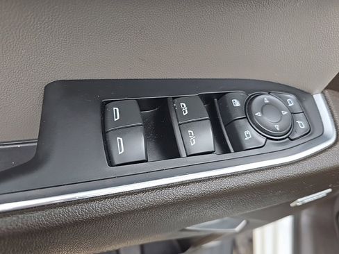 Certified 2023 Chevrolet Silverado 1500 LTZ w/ LTZ Premium Package image 31