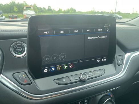 Used 2024 Chevrolet Blazer LT FWD image 24