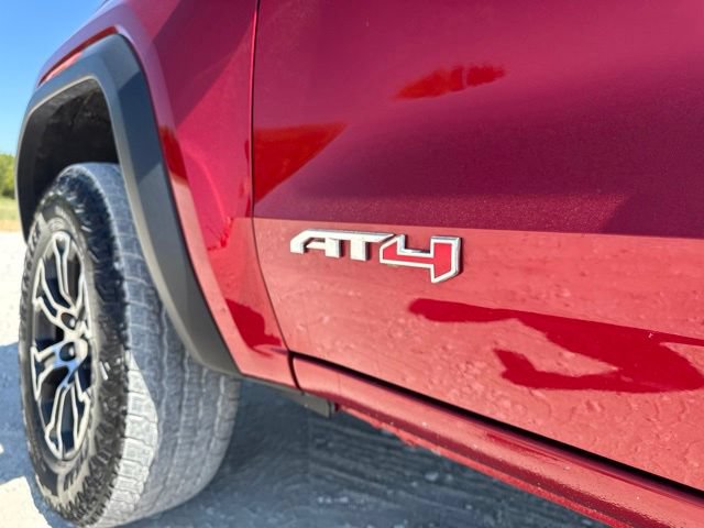 Used 2025 GMC Canyon AT4 AWD/4WD image 10