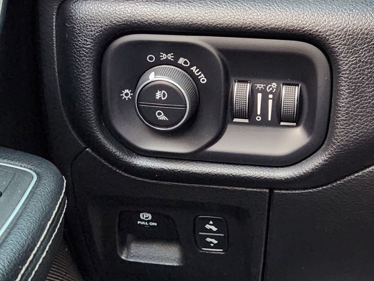 Used 2022 RAM 1500 Laramie RWD image 40