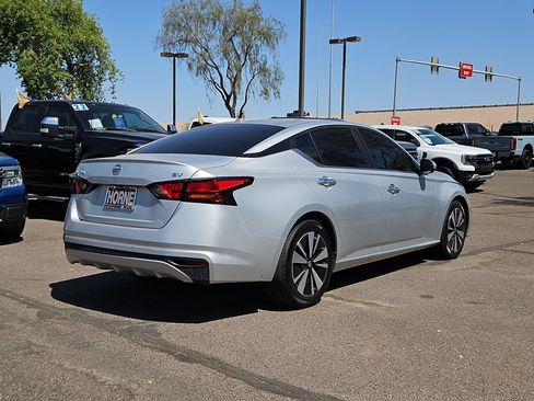 Used 2021 Nissan Altima 2.5 SV FWD image 5
