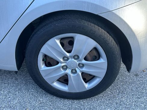 Used 2016 Kia Forte LX image 12