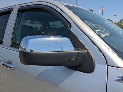 Used 2018 GMC Sierra 1500 SLE w/ SLE Value Package image 10