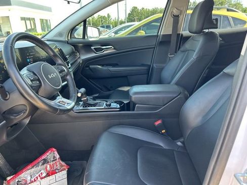 Used 2023 Kia Sportage EX FWD image 34
