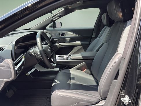 Certified 2024 Cadillac Lyriq Tech AWD/4WD image 19